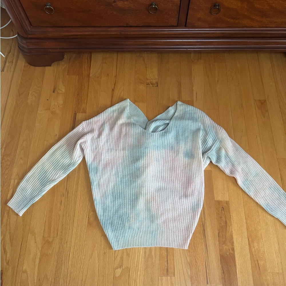 Main Strip Pastel Tie-Dye V-Neck Sweater